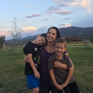 Meet your Posher, Leti